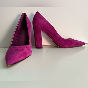 Marc Fisher LTD Abilene magenta suede pumps sz 8.5 great condition